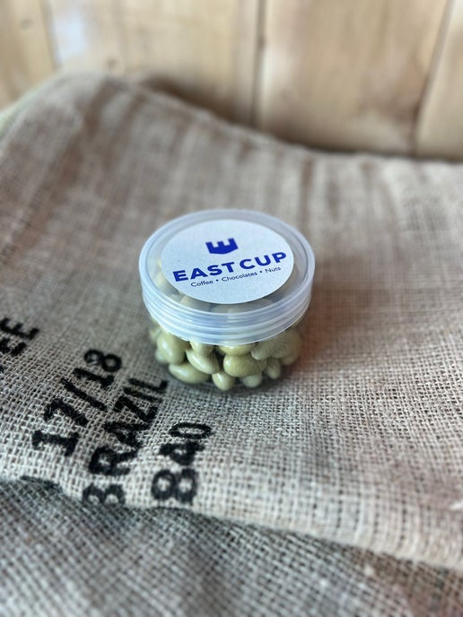 Matcha chocolate Dragée